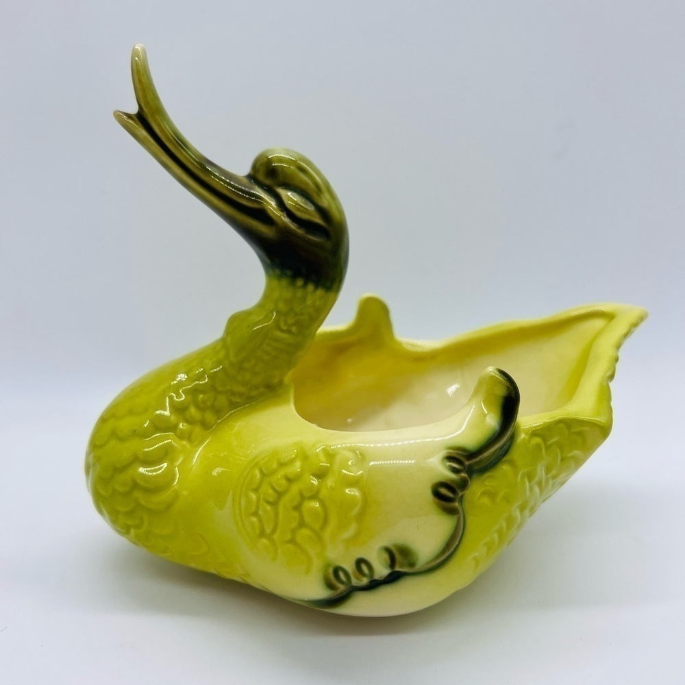 HULL POTTERY 80 TWO TONED GREEN DUCK VINTAGE CANDY DISH OR PLANTER